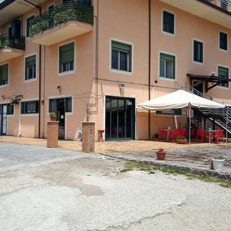 La Rosa Dei Venti Apartments 이볼리 외부 사진
